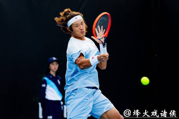 澳网：热情观众帮了“倒忙” 张之臻无奈首轮出局